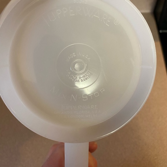 Vintage Tupperware Measuring Cup with Red Markings - Picture 7 of 10